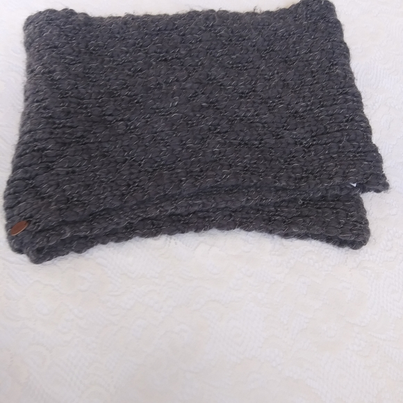 Roxy Chunky Knit Infinity Scarf Grey - Picture 4 of 8